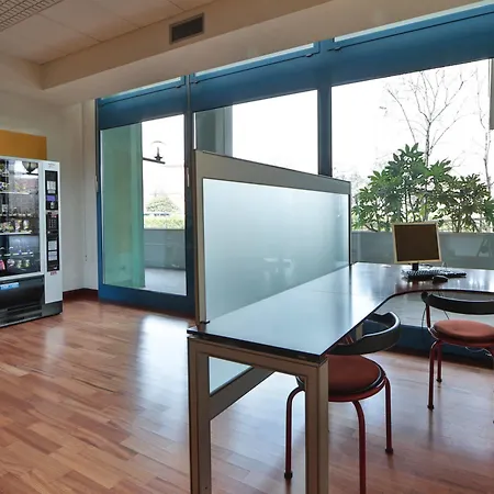 Unaway & Quark Due Aparthotel Milán