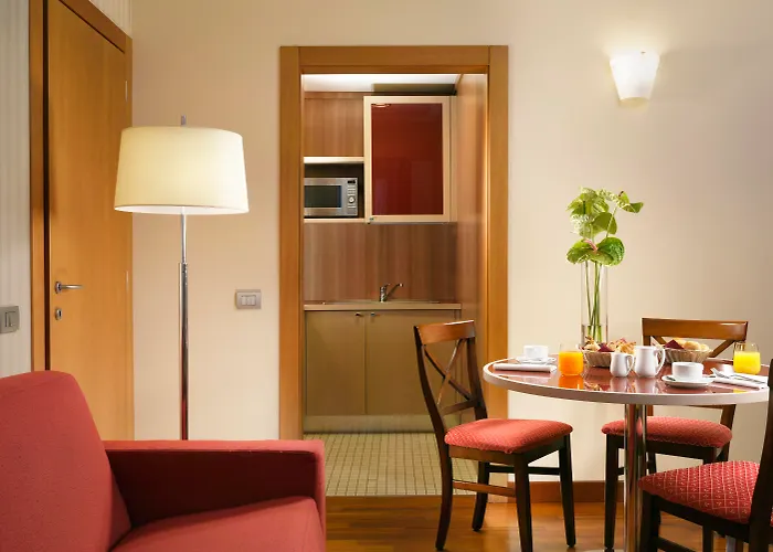 Unaway & Quark Due Aparthotel