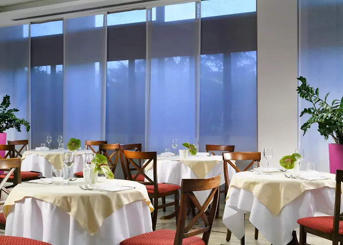 Unaway & Quark Due 4* Milaan