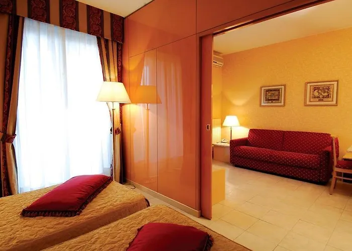 Unaway & Quark Due 4*