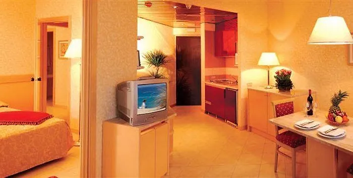 Unaway & Quark Due 4* Milaan