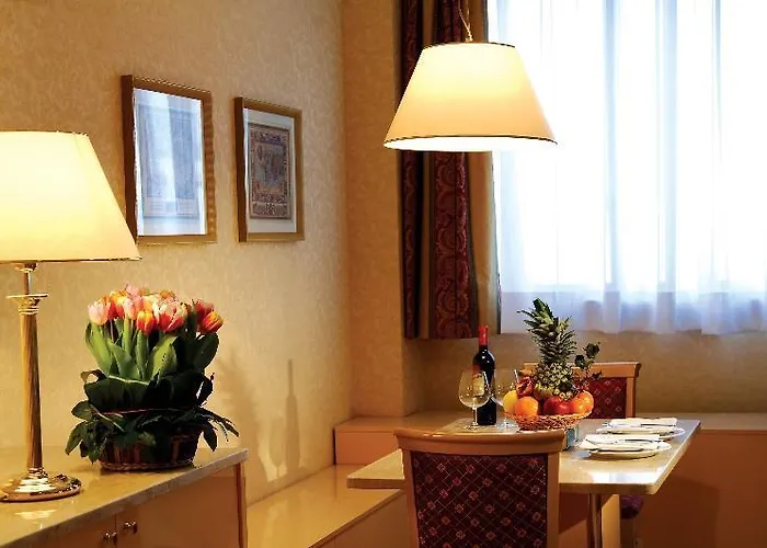 Unaway & Quark Due 4*