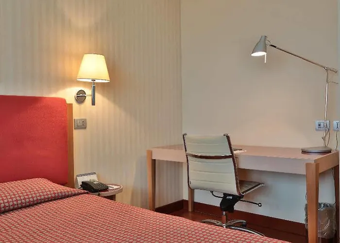 Unaway & Quark Due Aparthotel 4*