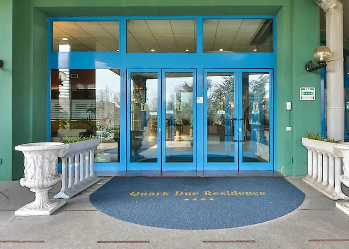 Unaway & Quark Due 4*