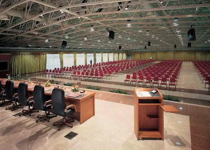 Aparthotel Unaway & Quark Due 4*